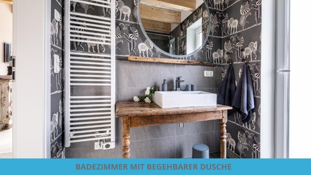 Küstenkojen - GROSSE FREIHEIT, FeWo für 1-4 Personen mit 1 Schlafzimmer Terrasse und Garten - Hunde willkommen, Büsum