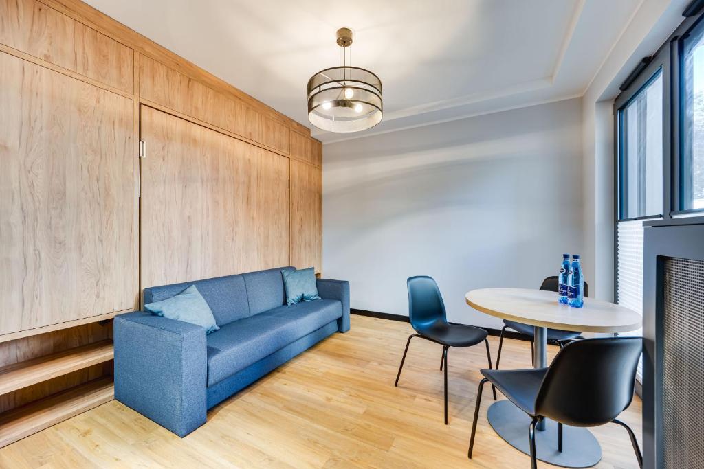 Black & Blue by OneApartments, Sopoty