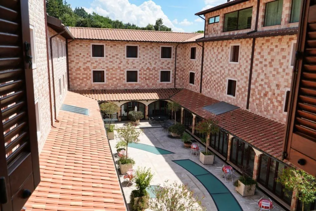 Domus Laetitiae Assisi, hotel in Assisi