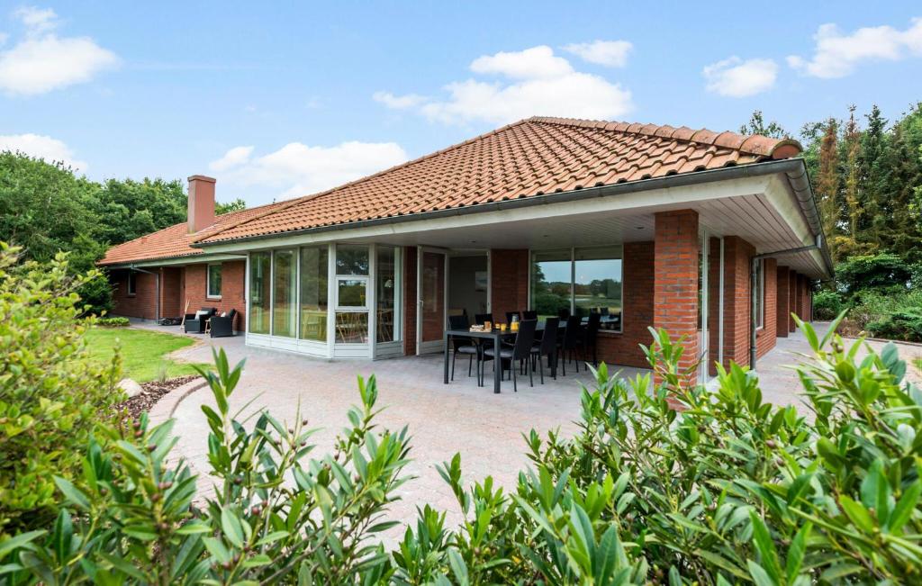 Nice Home In Grindsted With Wifi, Grindsted