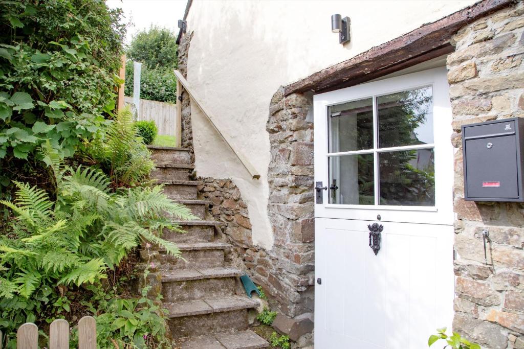 The Small Barn, Holsworthy