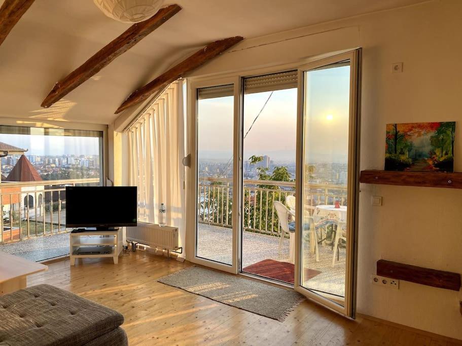 Penthouse with Panoramic Views, Priština