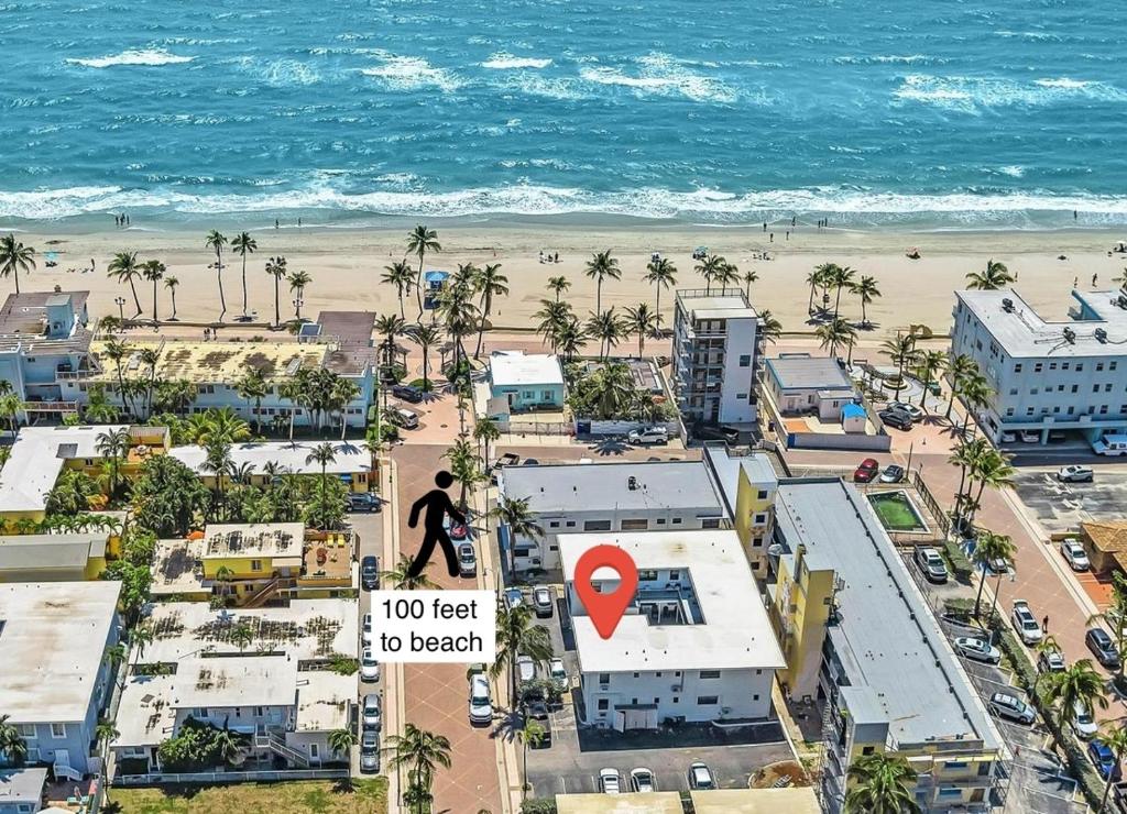 Beachfront & Pool Near Marriott Hollywood Beach, Hollywood