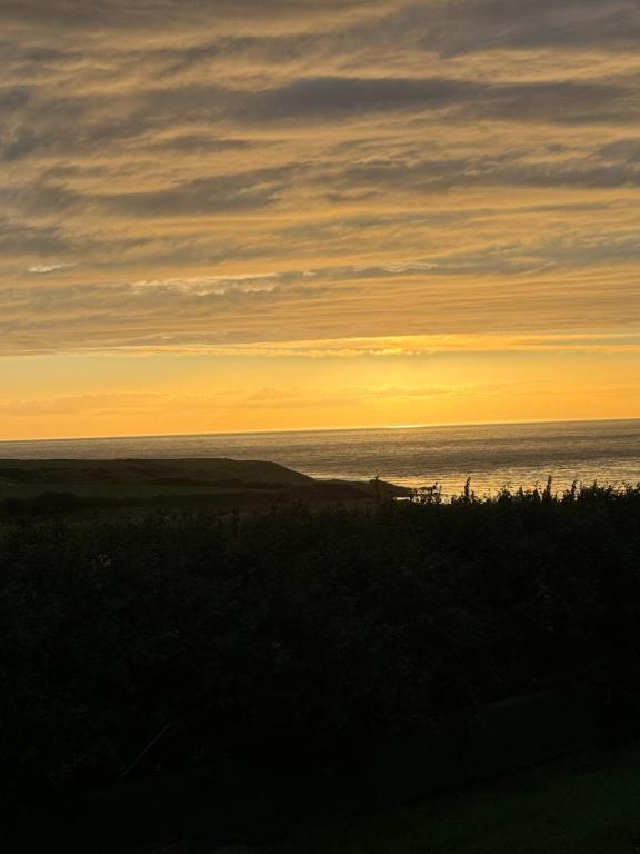 Gwel y Machlud Sunset View, Llangwnadl