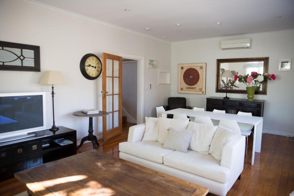 Apartment 88, Greytown