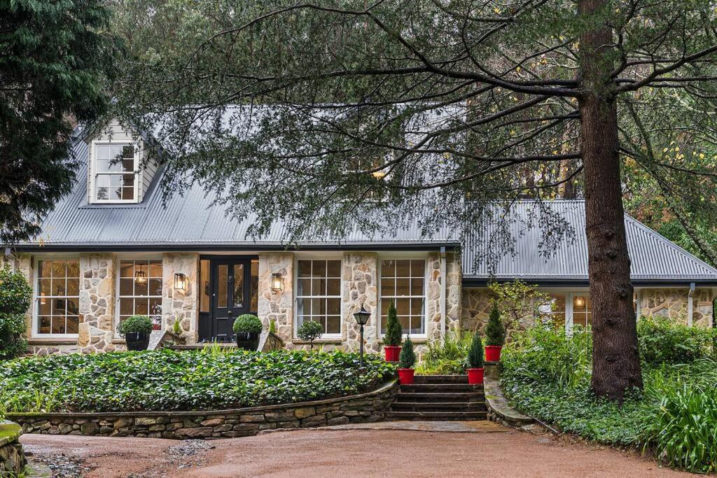 The Croft - Enchanting Bowral stone cottage, Bowral