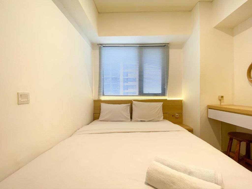 Nice and Comfy 2BR Apartment at Meikarta By Travelio, Cikarang