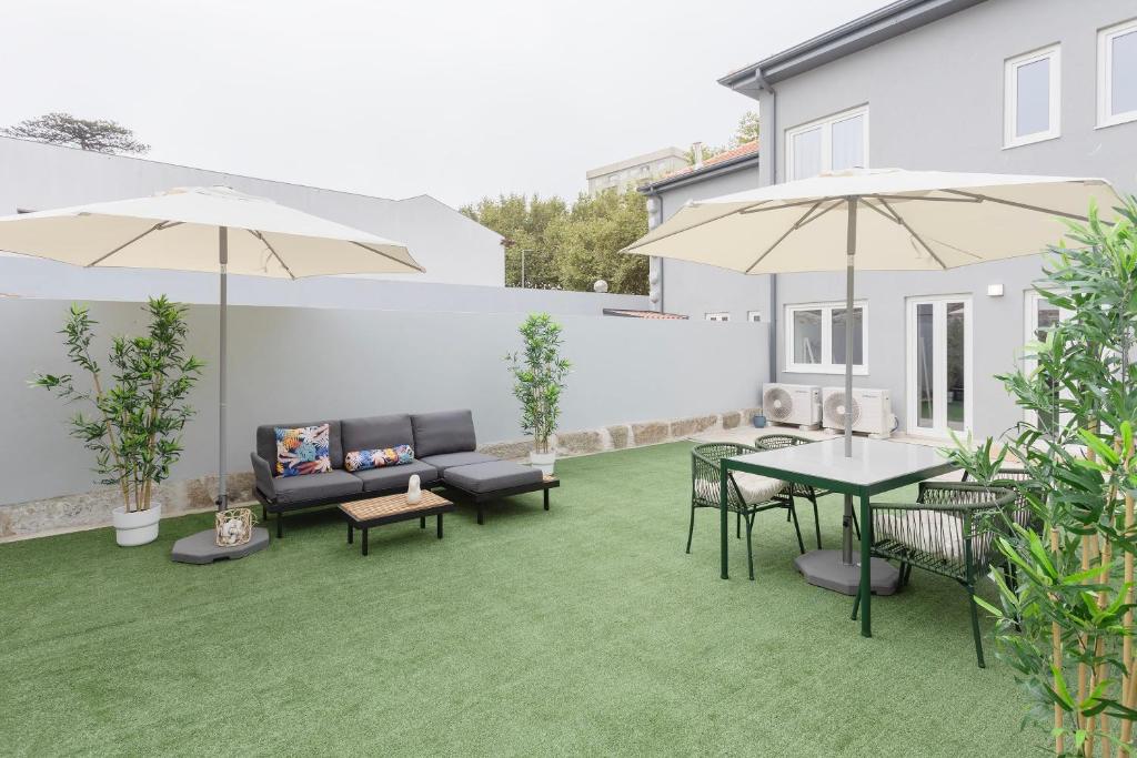 Liiiving in Matosinhos- Colorwave Terrace House, Matosinhos