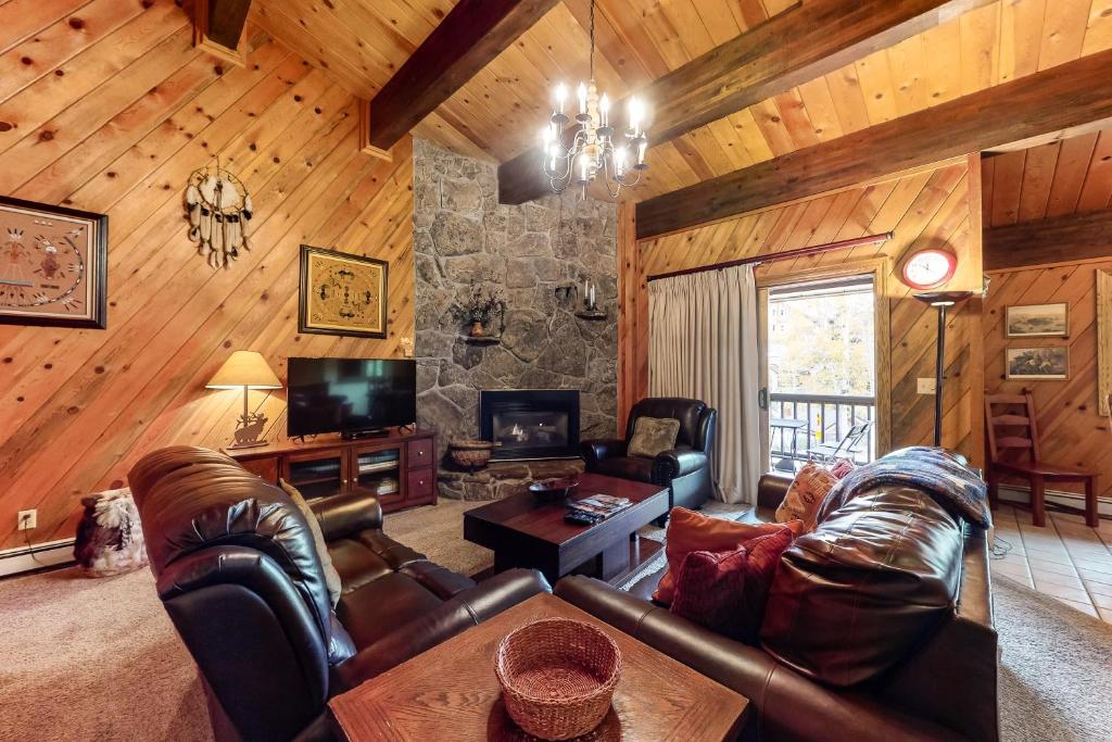 Phoenix 214, Steamboat Springs