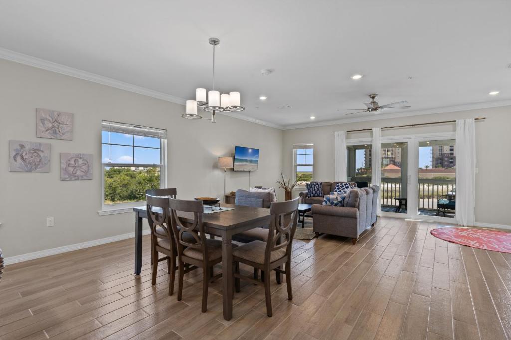 Coastal Breeze at Lost Key Golf & Beach Club, Pensacola