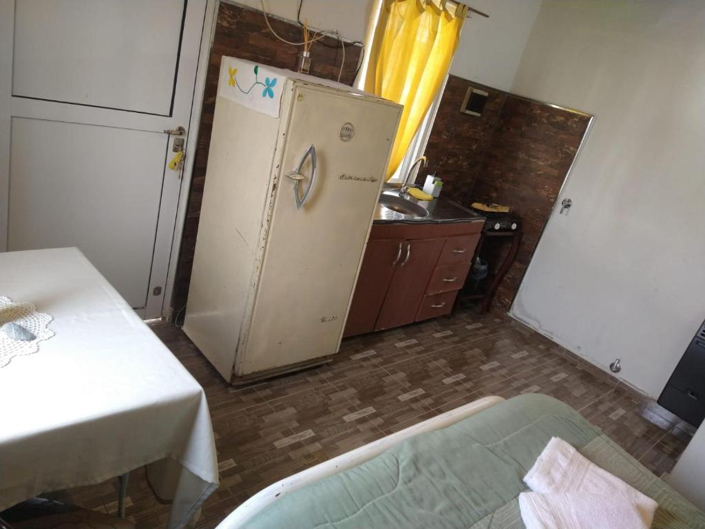 Monoambiente con baño privado, cocina, heladera y cochera en Pueblo Belgrano - 5