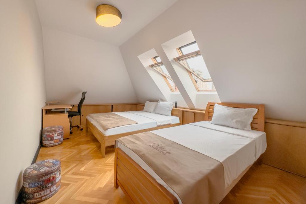 Siera's Apartment, Priština