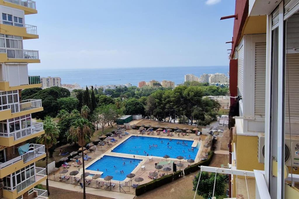 Acogedor Estudio, Piscina y Vista Mar, Benalmadena, Benalmádena