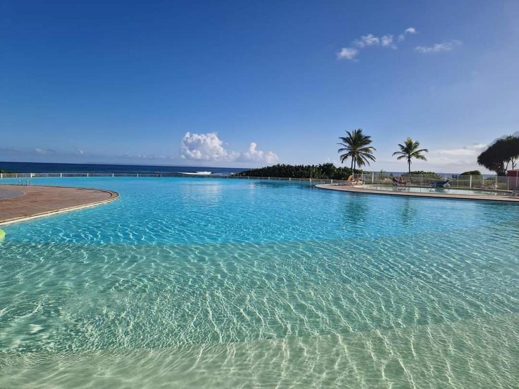 Ô ti flamboyant, Saint-François