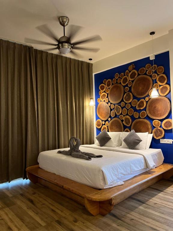 Roots Munnar, Anachal