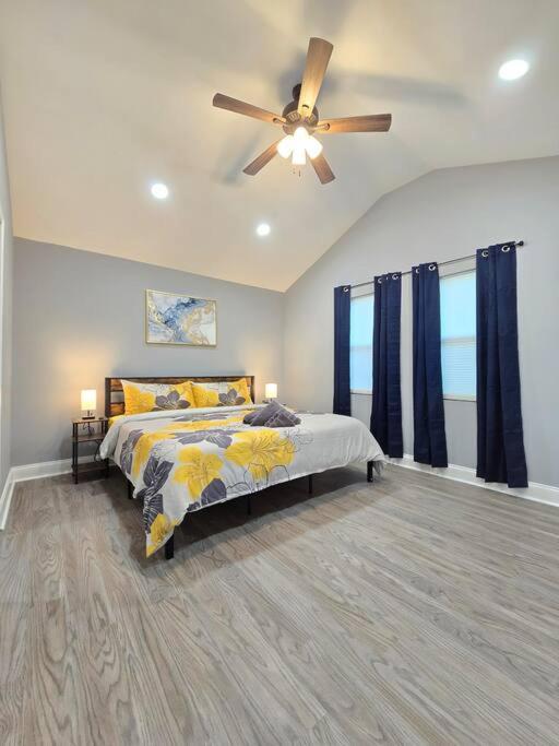 Little Sunshine in ATL Peaceful and Quiet 8 min DT, Atlanta