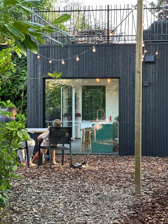 The Nest 81, Heuvelland