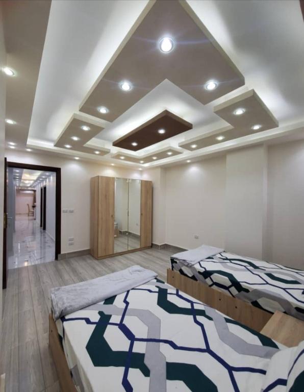 Golden in oraby, Káhira