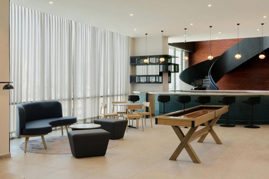 City Express Plus by Marriott Monterrey Centro - 5