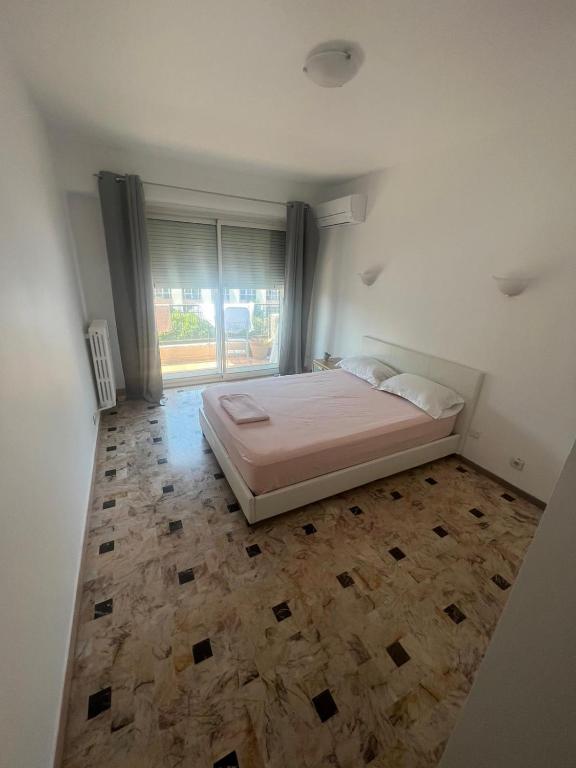 Grand appartement proche Promenade - 3