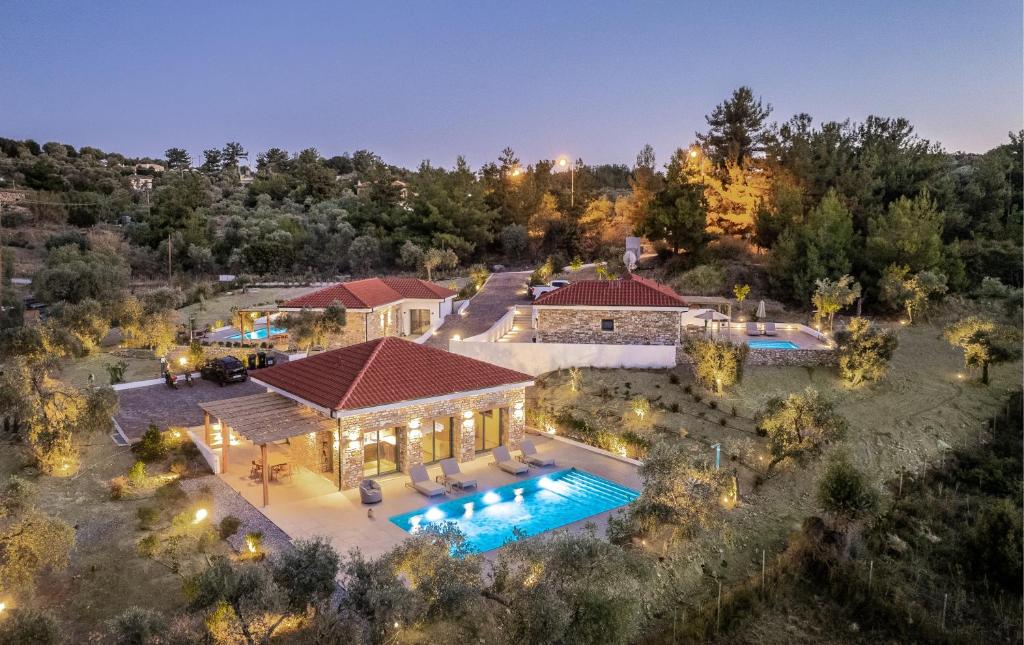 NOMAS VILLAS With Private Pool, Potos