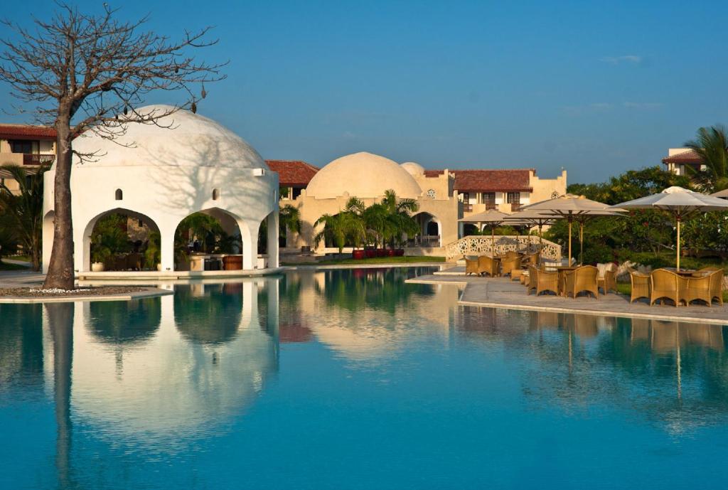 Swahili Beach Resort — Hotel in Mombasa
