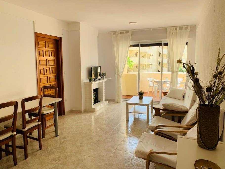 Apartamento con piscina a 200m de la playa en Denia - 1