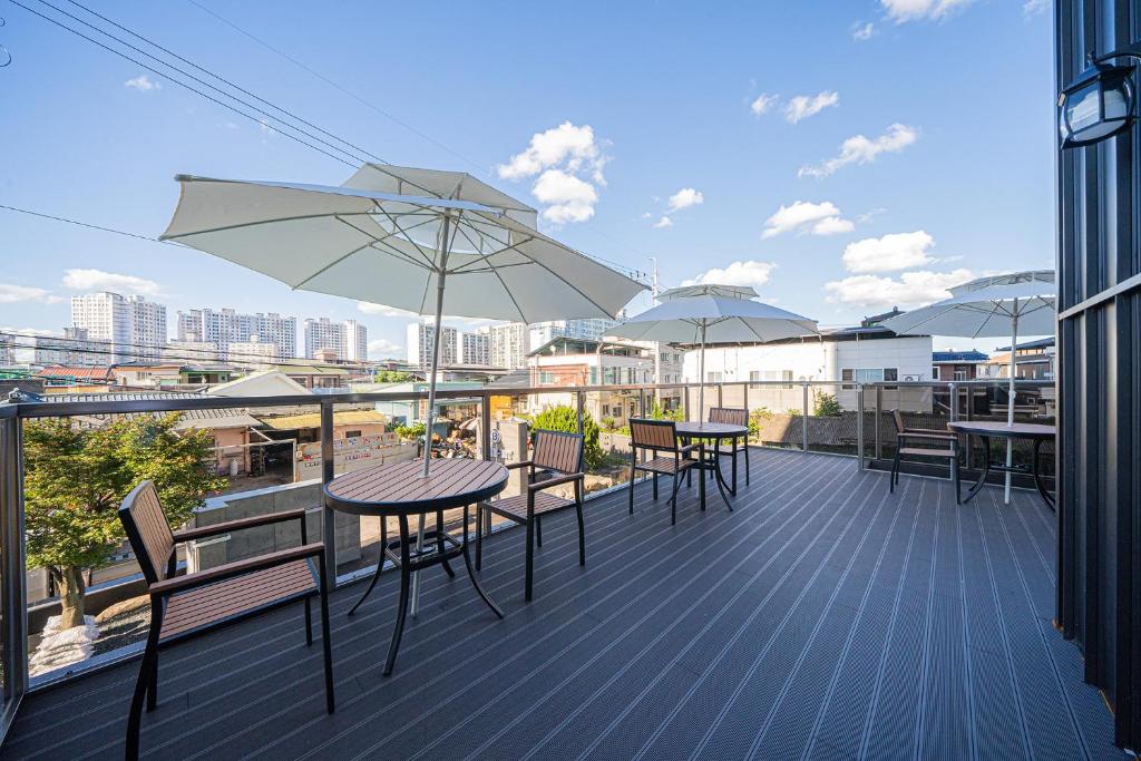 상주 브라운도트 호텔 로비