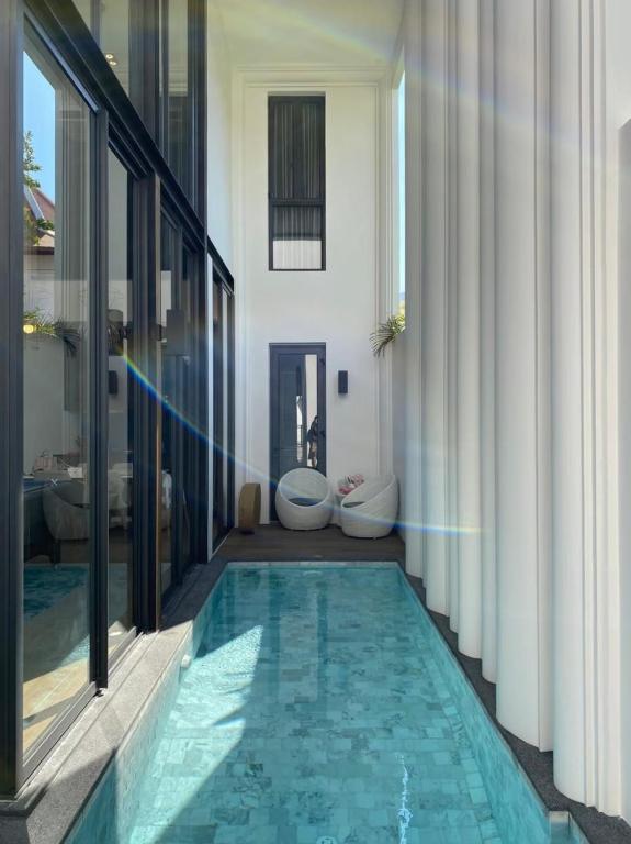 Grand Villano Pattaya Grand Villano Pattaya - Villa luas dengan kolam renang dan ruang bermain