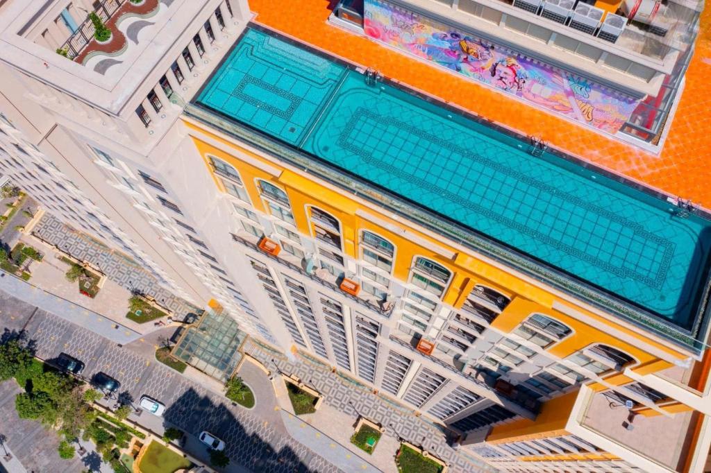 Hillside apartment studio view city