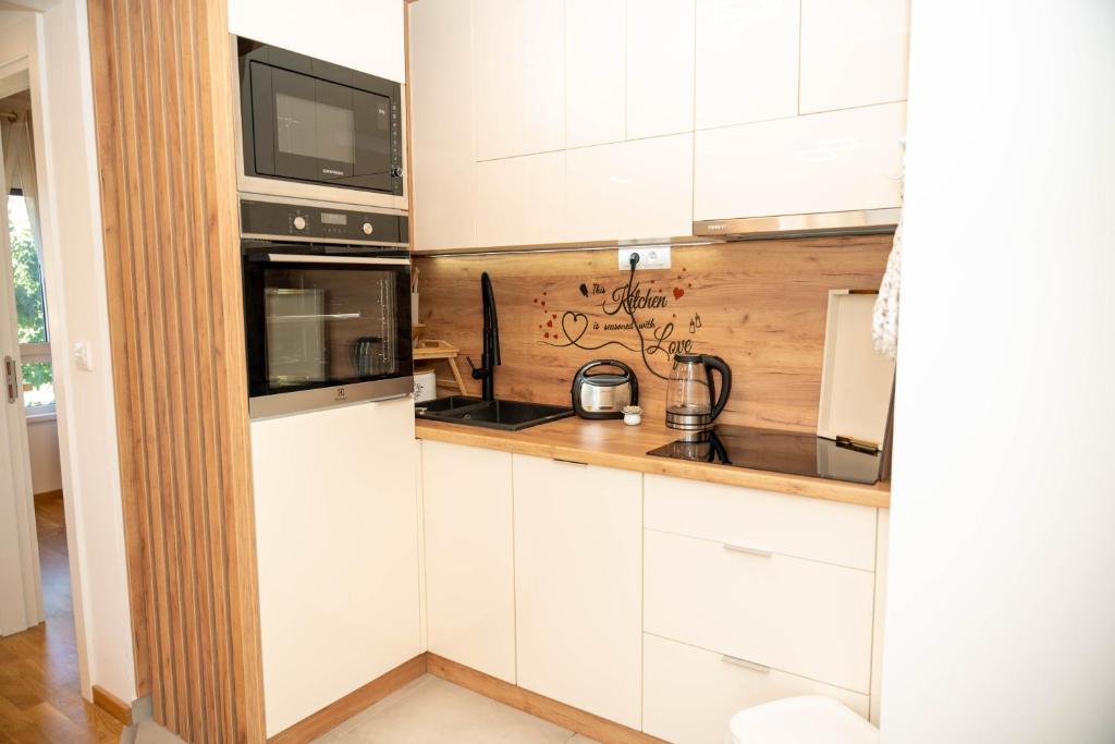 White Orchid Apartment Center Vrnjačka Banja - 4