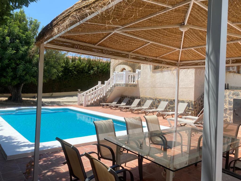 Agradable Villa con piscina y vistas al mar - 3
