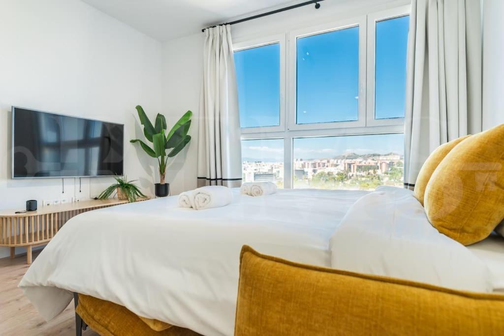 Urban Sky apartment with parking & gym by REMS - 4