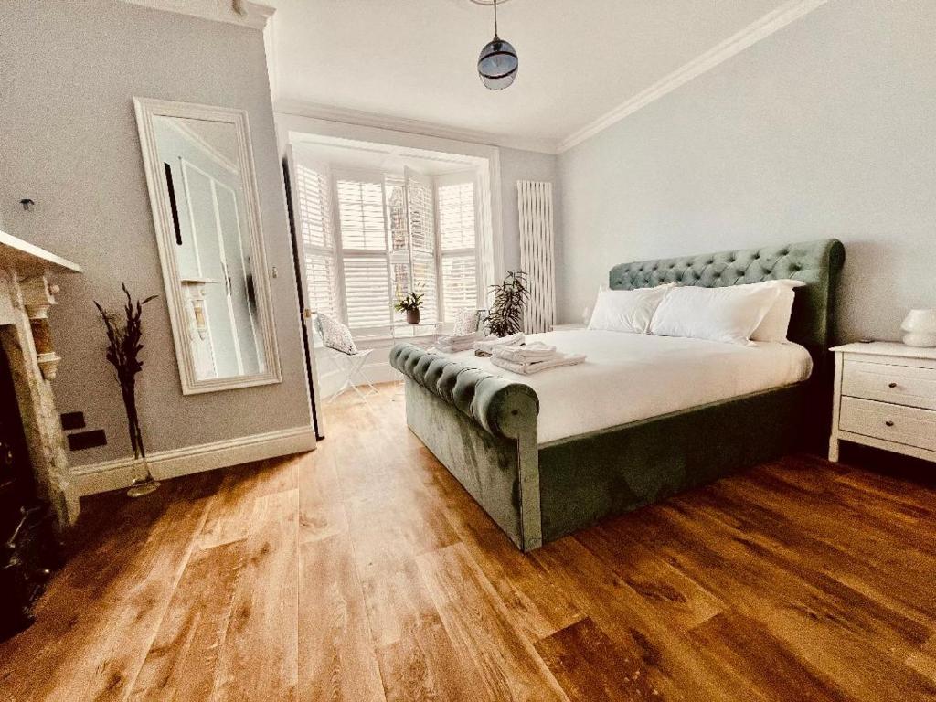 Ingleside Mews, Whitby