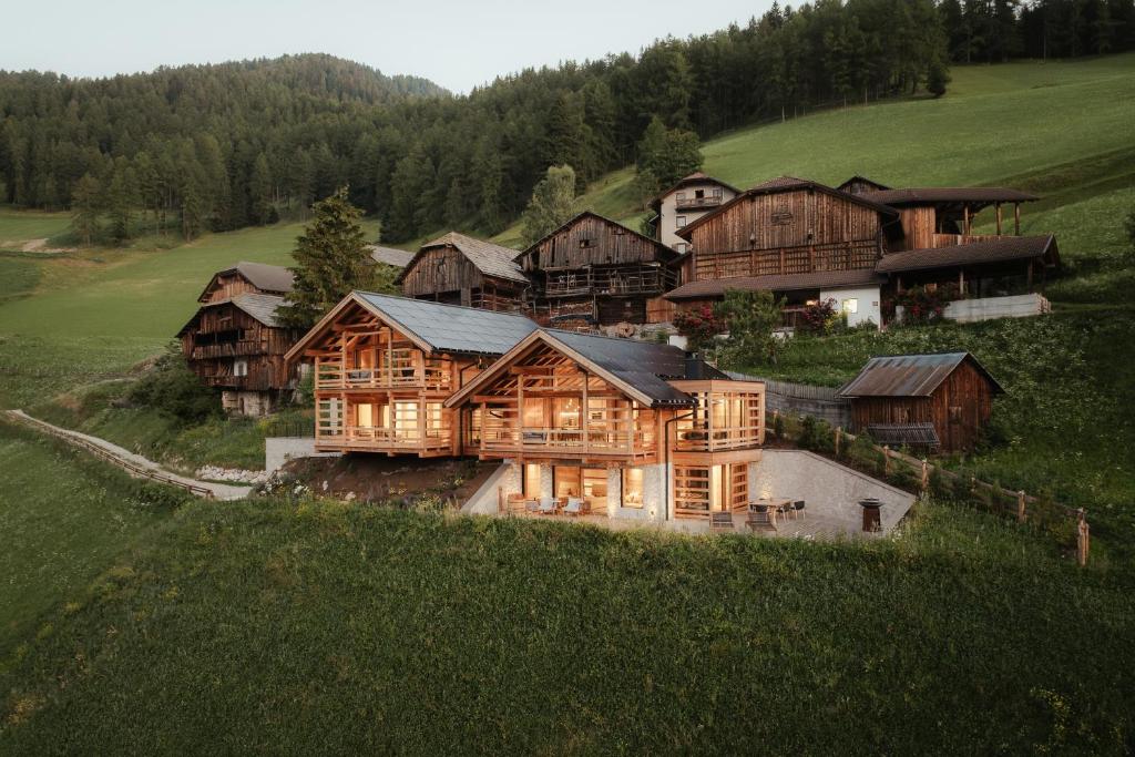Lominus Dolomites Luxury Chalets - 4