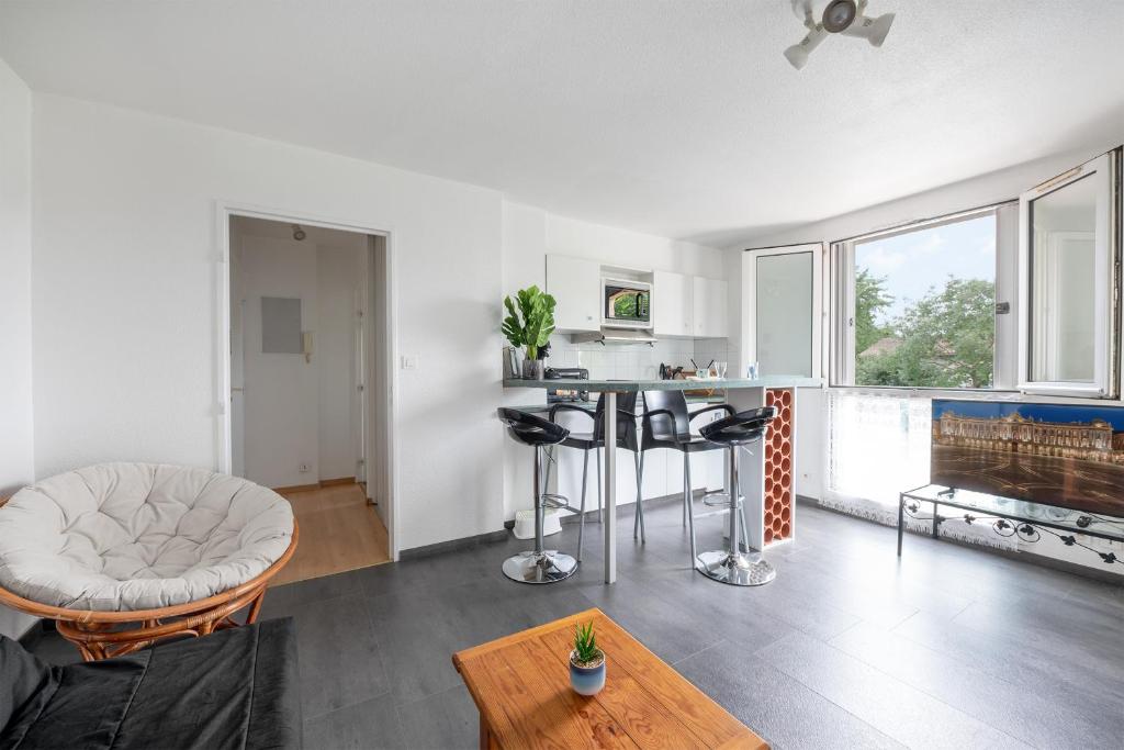 T2 Rangueil - Terrasse + 2 Parkings - 4 personnes, Toulouse
