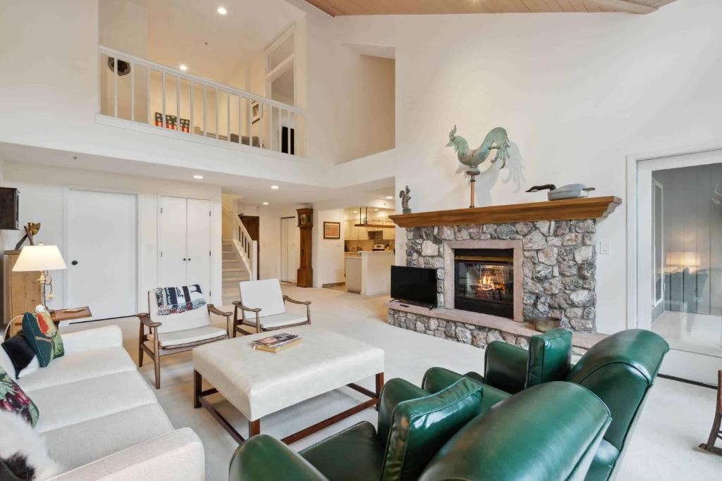 The Borders Lodge - Upper Borders 402, Beaver Creek