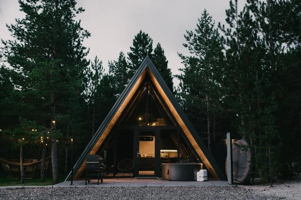 Pinery Blidinje A-Frame House，位于Blidinje的酒店
