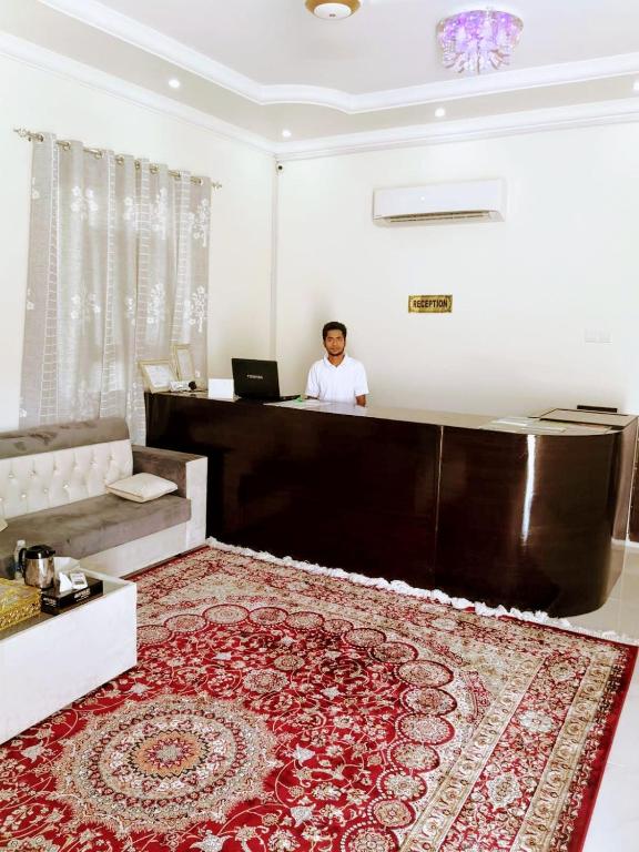 Exterior view, Turtle Guest House in Sur