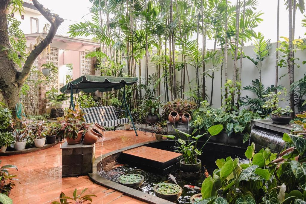 Calma Coliving at Bintaro, Tangerang Selatan 
