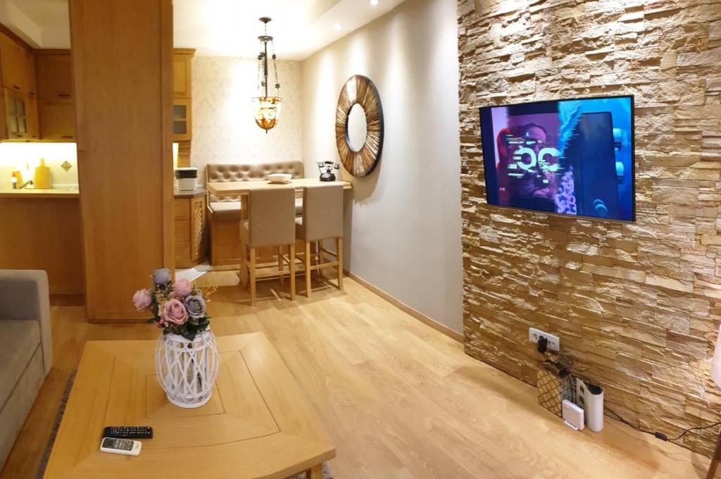 Shabby Chik, cozy apartment near St Sava Temple - 5