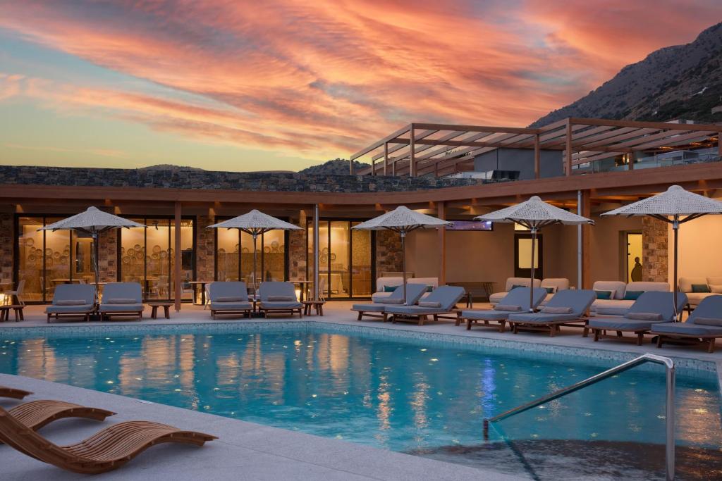 スイミングプール