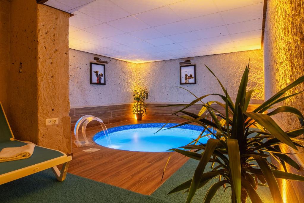 スイミングプール