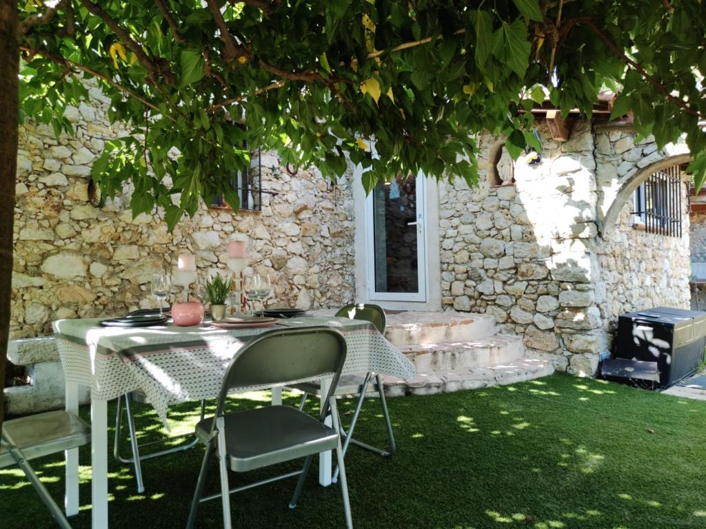 Maison en pierre, 3 chambres à 15 mn du centre de Menton et des plages - 3
