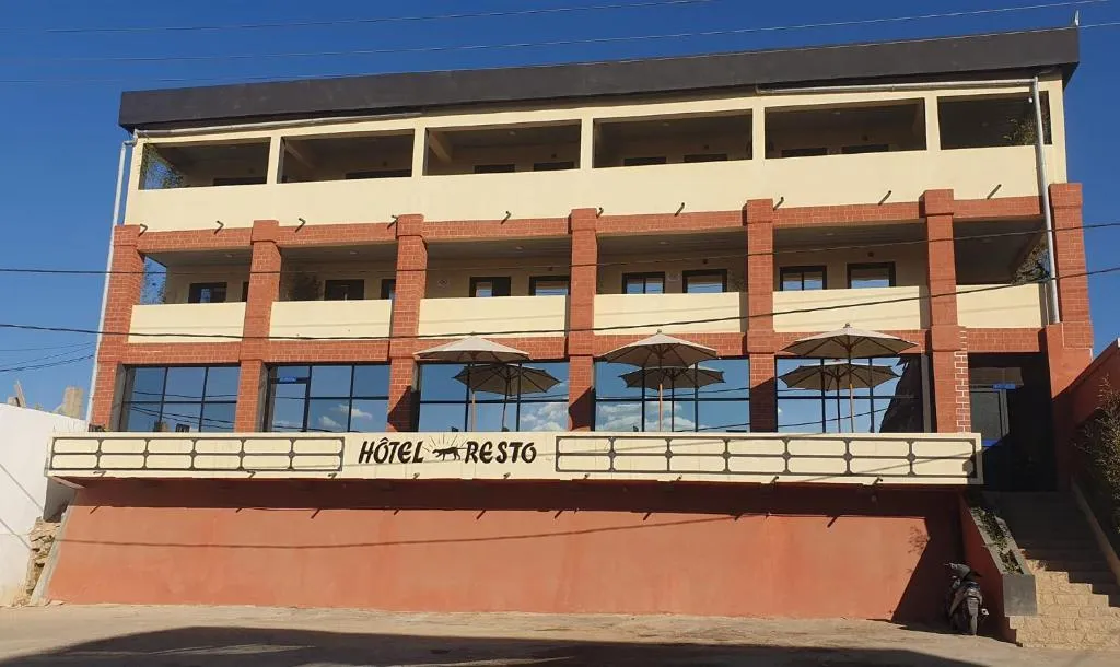 Hôtel Évasion，位于菲亚纳兰楚阿的酒店