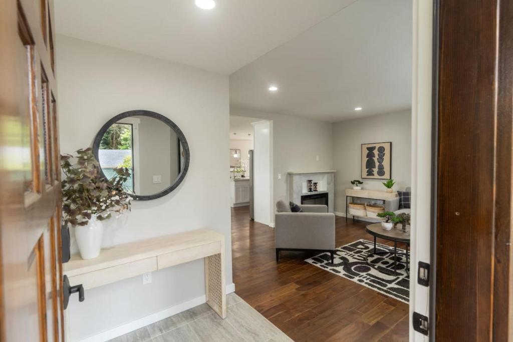 Room with 2 Twin Beds in Tacoma, Tacoma