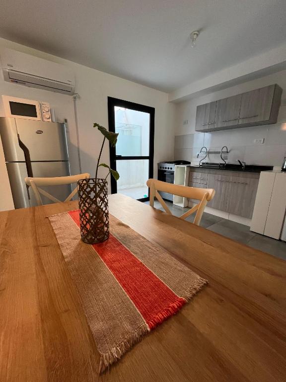 Departamento -Deheza- Barrio General Paz a una cuadra de Avenida 24 de Septiembre By Apartcba - 3