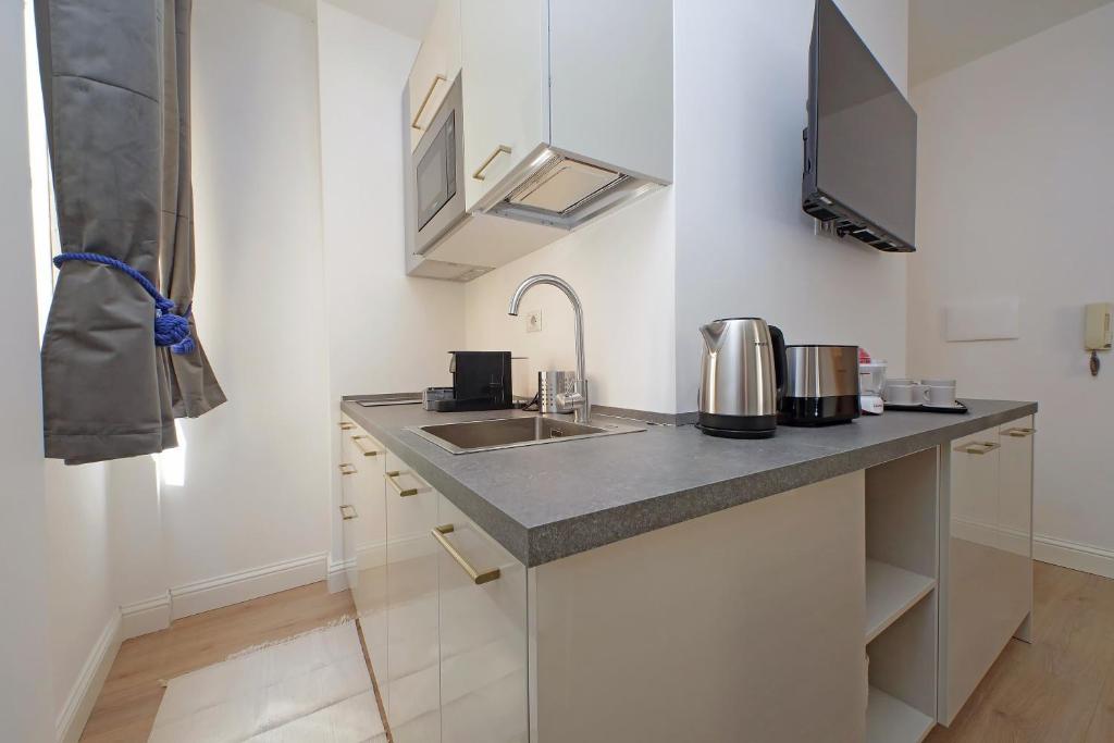 MM Luxury Apartment - 5