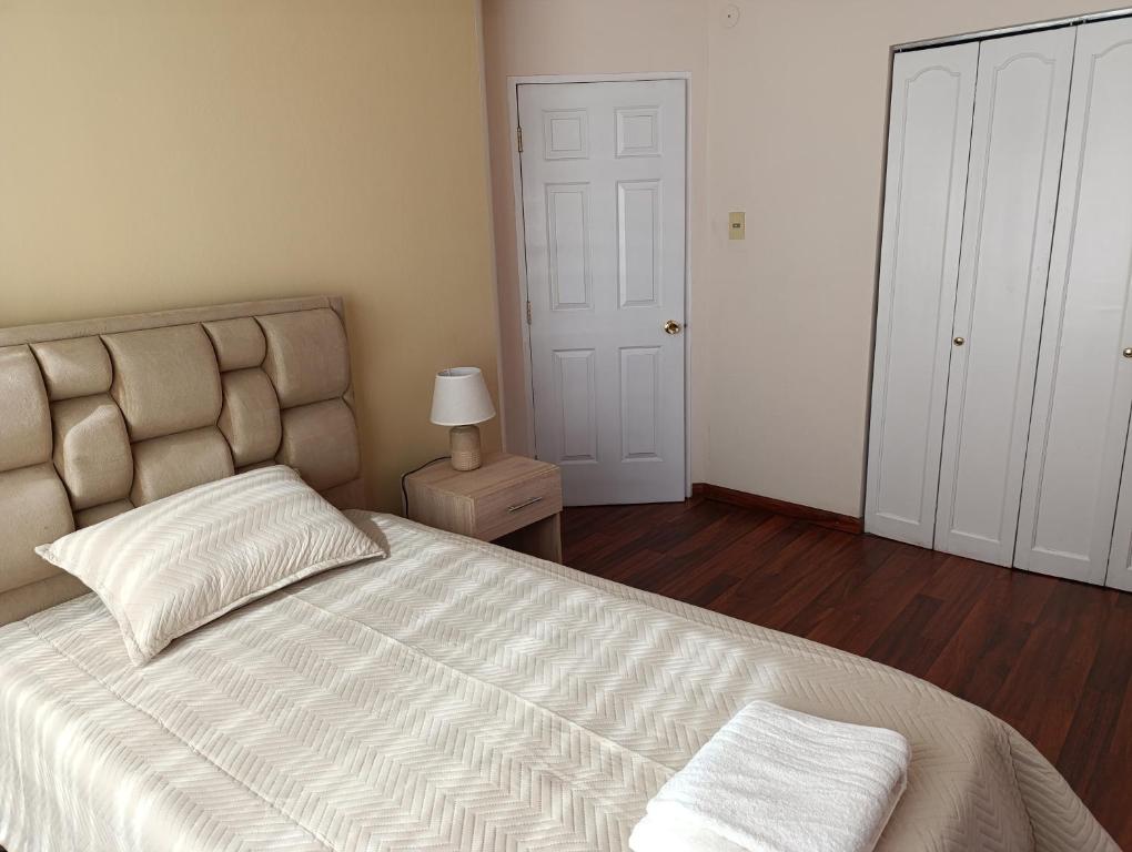 Departamento de 4 dormitorios espacioso cerca del centro de La Paz - 4