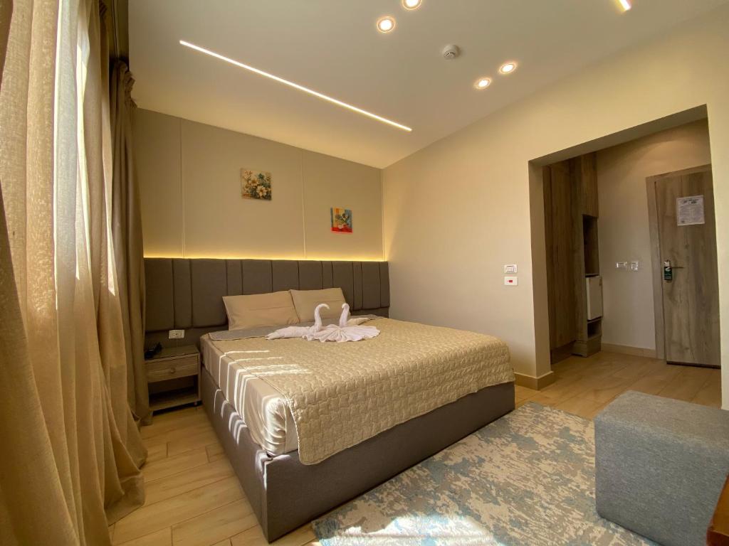 Hotel Room 2